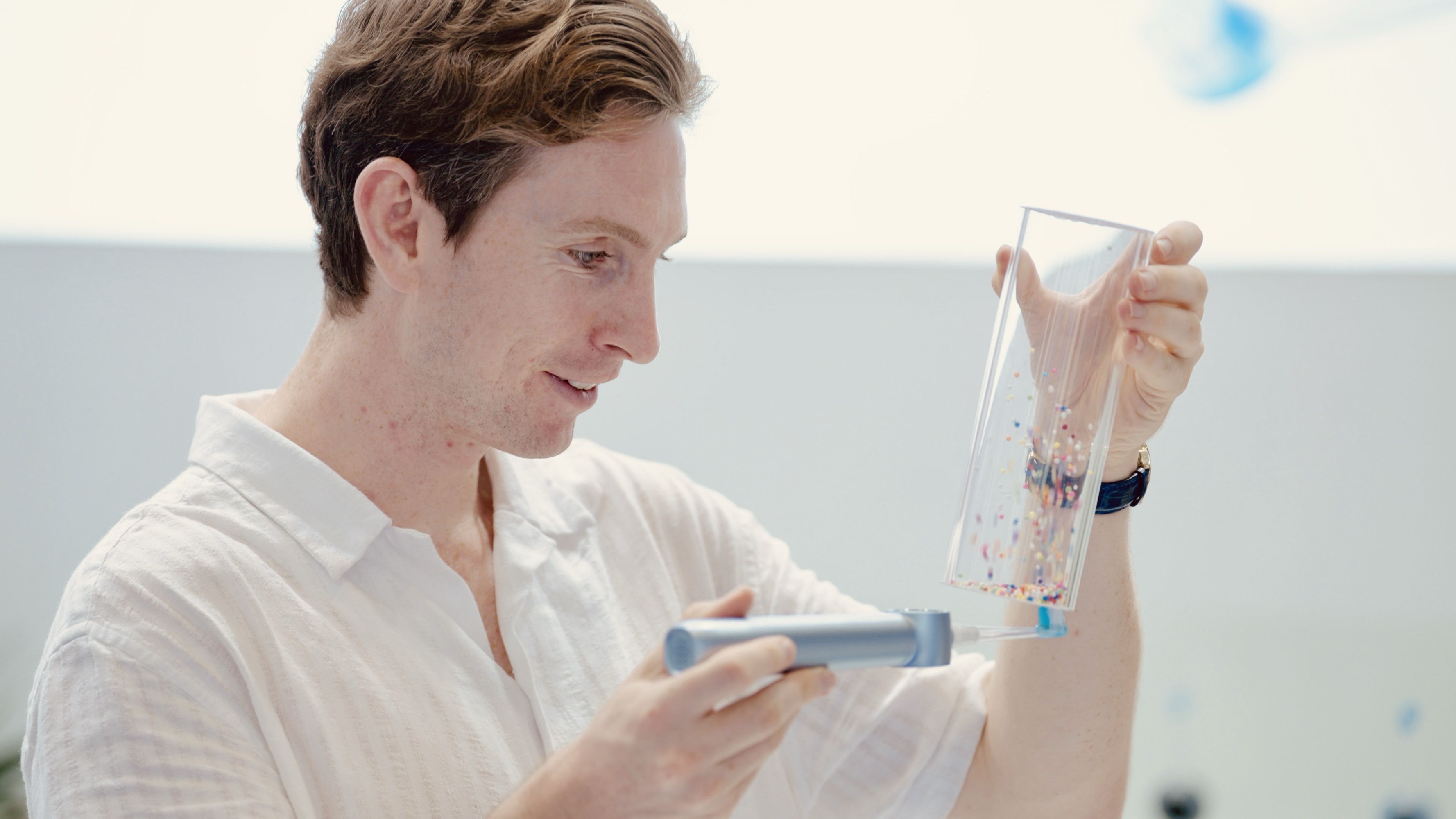 锐舞电动牙刷亮相2025FDI世界口腔医学大会，开启全新喷气时代